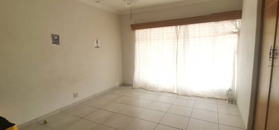 4 Bedroom Property for Sale in Roosheuwel North West